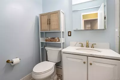 100 Lincoln Avenue #3D, Mineola, NY 11501 - Photo 17