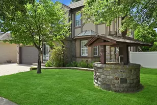 111 N 11th St, New Hyde Park, NY 11040 - Photo 3
