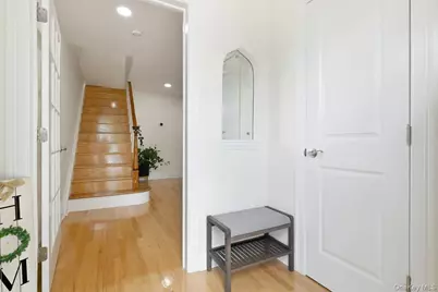 111 N 11th Street, New Hyde Park, NY 11040 - Photo 5