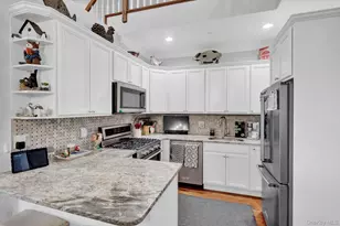 41 Spring Dr, Seaford, NY 11783 - Photo 17