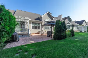 19 Emilie Dr, Center Moriches, NY 11934 - Photo 29