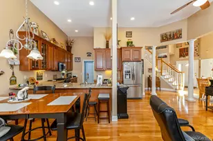 19 Emilie Dr, Center Moriches, NY 11934 - Photo 9