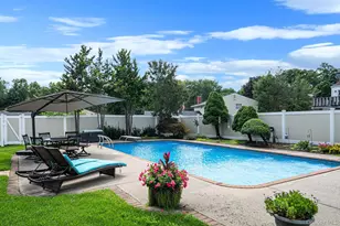 18 Bragg Dr, Lake Grove, NY 11755 - Photo 31