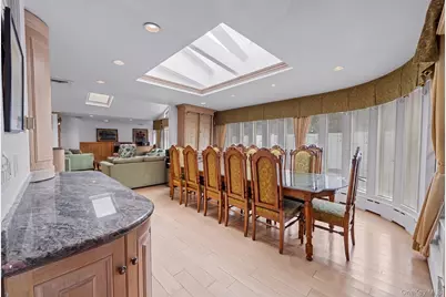 171 S Kensington Avenue, Rockville Centre, NY 11570 - Photo 19