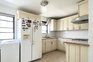 136-33 68th Dr, Flushing, NY 11367 - Photo 3