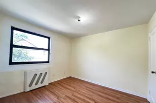 136-33 68th Dr, Flushing, NY 11367 - Photo 9