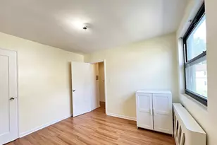 136-33 68th Dr, Flushing, NY 11367 - Photo 11