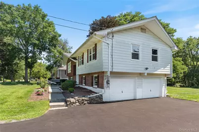 11 Alpert Drive, Wappingers Falls, NY 12590 - Photo 9