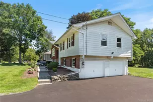 11 Alpert Dr, Wappingers Falls, NY 12590 - Photo 9