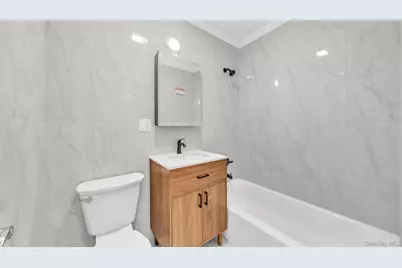 955 E 229th Street, Bronx, NY 10466 - Photo 35