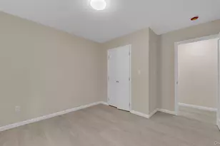 955 E 229th St, Bronx, NY 10466 - Photo 17