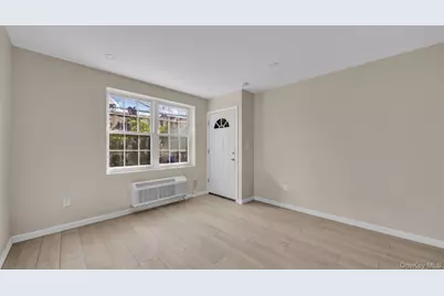 955 E 229th Street, Bronx, NY 10466 - Photo 13