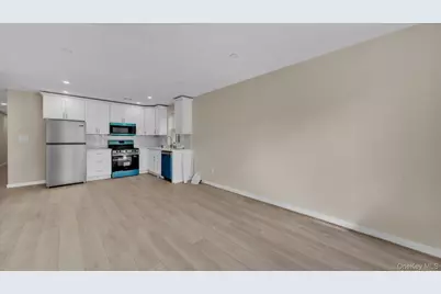 955 E 229th Street, Bronx, NY 10466 - Photo 11