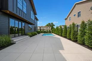 2017 Ladenburg Dr, Westbury, NY 11590 - Photo 47