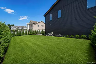 2017 Ladenburg Drive, Westbury, NY 11590 - Photo 49