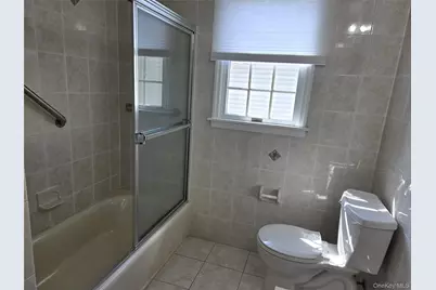 56 Linwood Road N #2nd Fl, Port Washington, NY 11050 - Photo 17