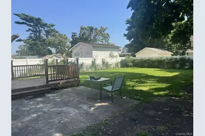 114 Leonard Avenue, Freeport, NY 11520 - Photo 15