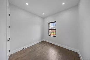 114-11 202nd St, Saint Albans, NY 11412 - Photo 13