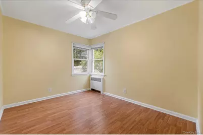 14 Po Lane, Hicksville, NY 11801 - Photo 21