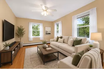 14 Po Lane, Hicksville, NY 11801 - Photo 15