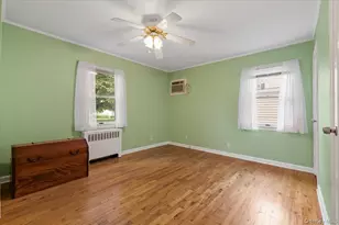 14 Po Ln, Hicksville, NY 11801 - Photo 19