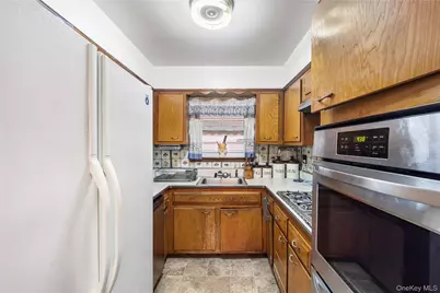 4045 A Wilder Avenue, Bronx, NY 10466 - Photo 9