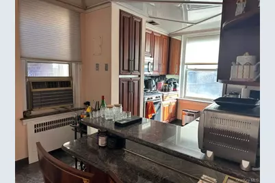 8 Barstow Road #6K, Great Neck, NY 11021 - Photo 9