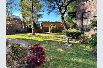 8 Barstow Road #6K, Great Neck, NY 11021 - Photo 7