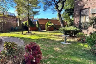 8 Barstow Rd, Great Neck, NY 11021 - Photo 7