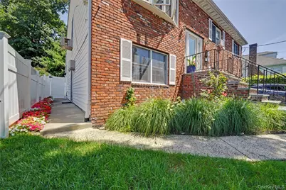 46 Homewood Avenue #1L, Yonkers, NY 10701 - Photo 1