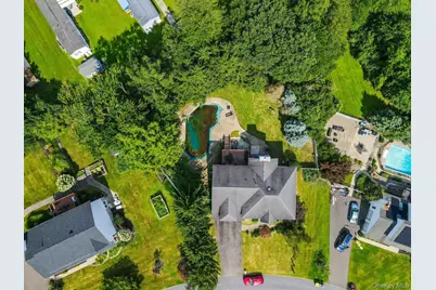 1010 Pine View, New Windsor, NY 12553 - Photo 5