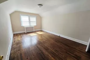 190 Bryant Ave, Floral Park, NY 11001 - Photo 5
