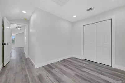 [Address not provided], Bronx, NY 10464 - Photo 13