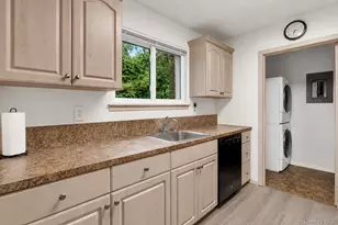 236 Springmeadow Dr, Holbrook, NY 11741 - Photo 3