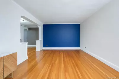69-10 Yellowstone Boulevard #207, Forest Hills, NY 11375 - Photo 13