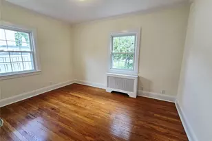 190 Bryant Ave, Floral Park, NY 11001 - Photo 9