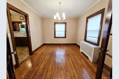 190 Bryant Avenue, Floral Park, NY 11001 - Photo 3