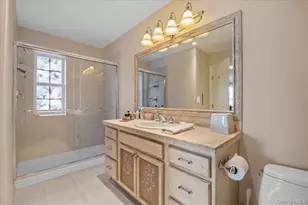 559 Bardini Dr, Melville, NY 11747 - Photo 17