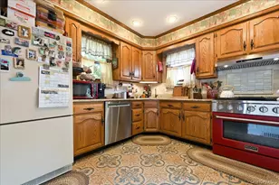 227 Sycamore St, West Hempstead, NY 11552 - Photo 11