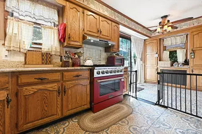 227 Sycamore Street, West Hempstead, NY 11552 - Photo 13