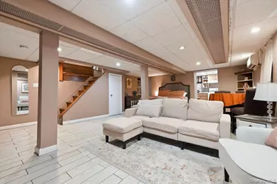 227 Sycamore Street, West Hempstead, NY 11552 - Photo 23