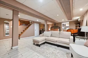 227 Sycamore St, West Hempstead, NY 11552 - Photo 23