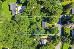 153 Huntington Crossway, Bridgehampton, NY 11932 - Photo 3