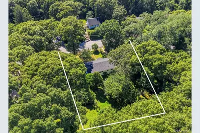 153 Huntington Crossway, Bridgehampton, NY 11932 - Photo 1