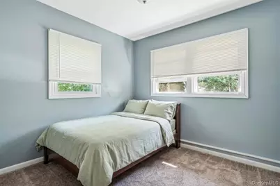 153 Huntington Crossway, Bridgehampton, NY 11932 - Photo 9