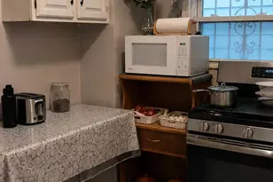 92-14 168th Pl, Jamaica, NY 11433 - Photo 5