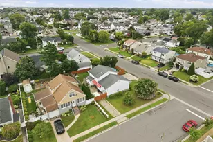 245 Seaford Ave, Massapequa, NY 11758 - Photo 37