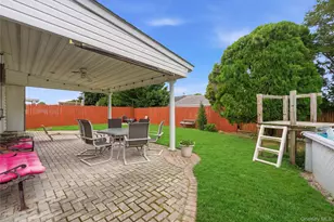 245 Seaford Ave, Massapequa, NY 11758 - Photo 31