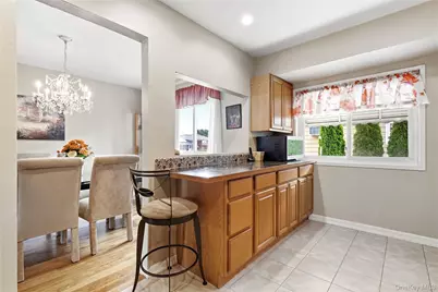 245 Seaford Avenue, Massapequa, NY 11758 - Photo 15