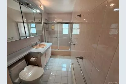 150-06 78th Road, Kew Gardens, NY 11367 - Photo 17